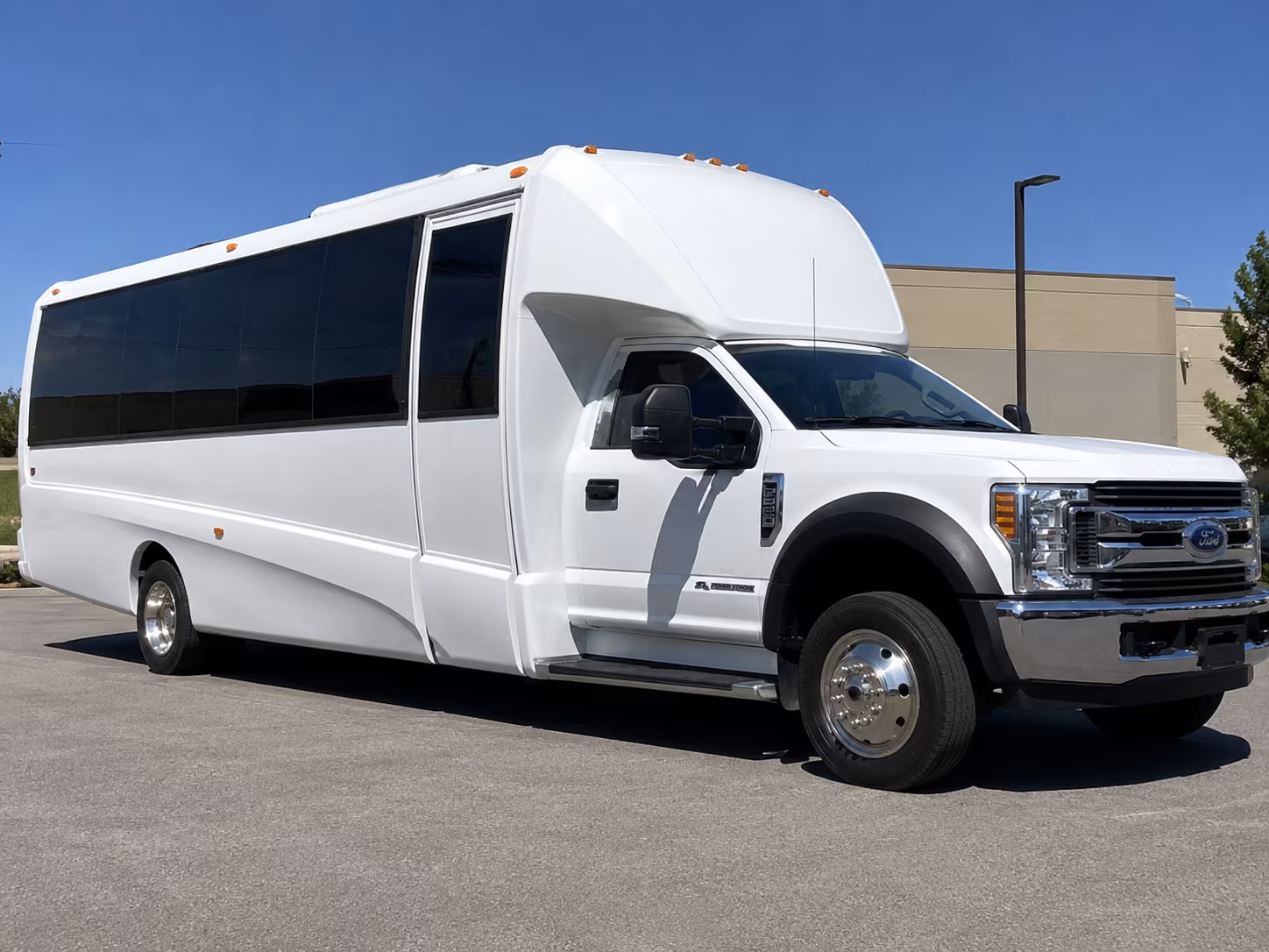 beaverton book shuttle buses for employees in beaverton