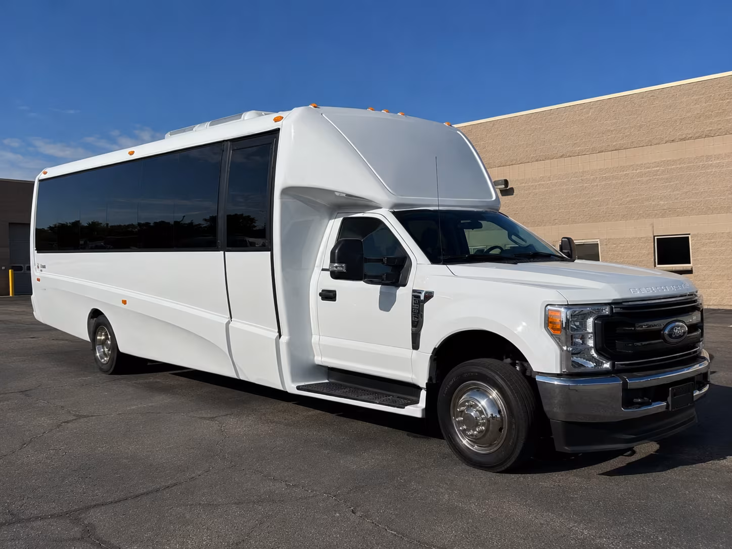 beaverton corporate charter bus rentals in beaverton