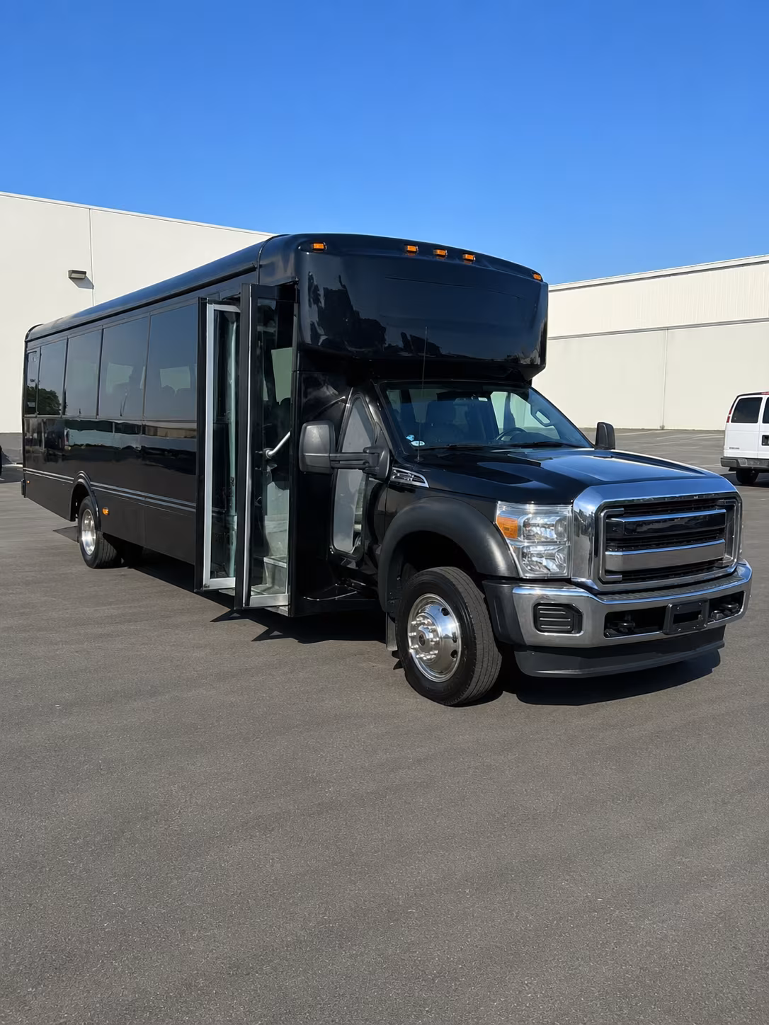 vancouver night on town party bus rental